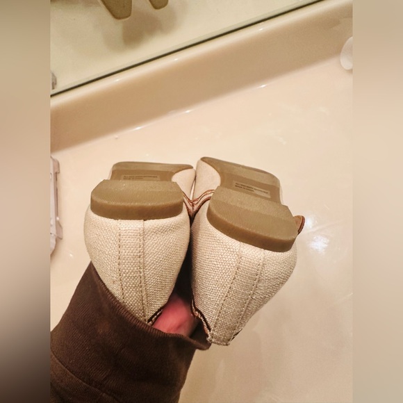 NWT Dolce vita Scalloped Mary Jane Flats - Beige Canvas Size 6 1/2. - Picture 6 of 9